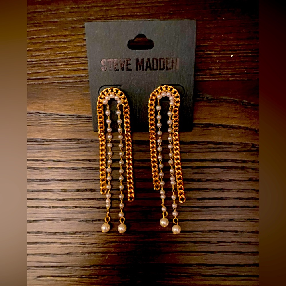 NEW Steve Madden earrings